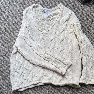 Zara Women's V-Neck Cream Sweater